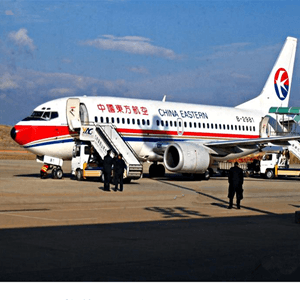 莫高机场邮寄航空快运业稳步发展的原因是什么？